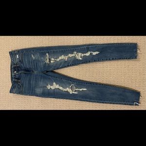 American Eagle Super Hi-RiseJegging Ripped
Size 0 Short Medium Blue Wash & Black